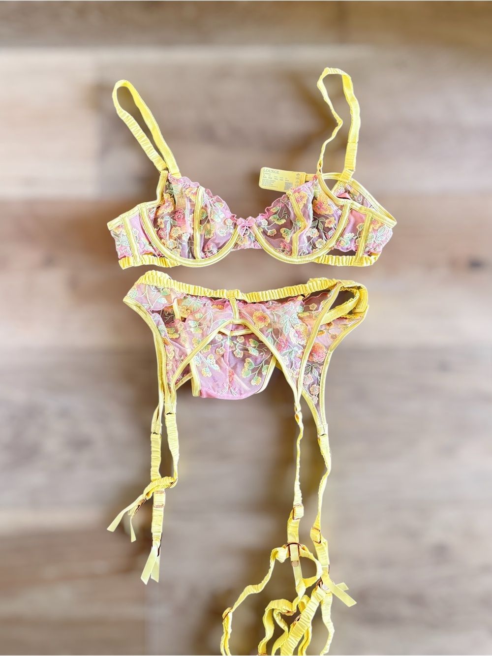 Lounge Cassia Intimates Set - Picture 3 of 4